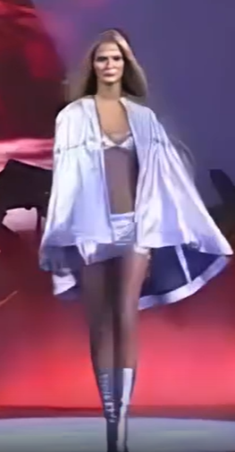 1999年舒红时装秀